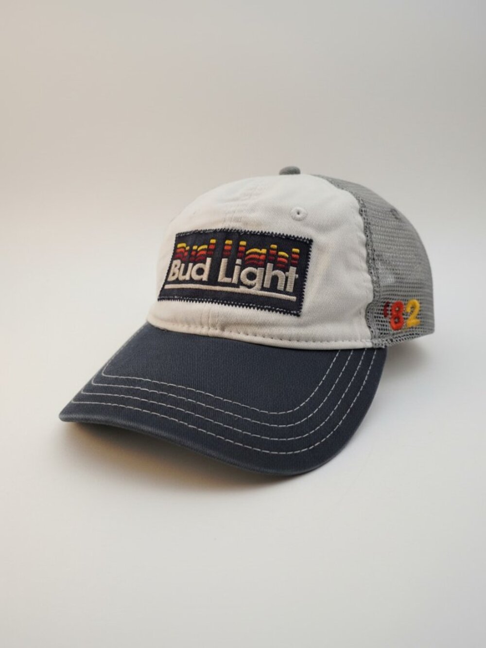 Vintage Bud Light '82 Trucker Hat Snapback Beer Logo Cap Retro Patch Mesh